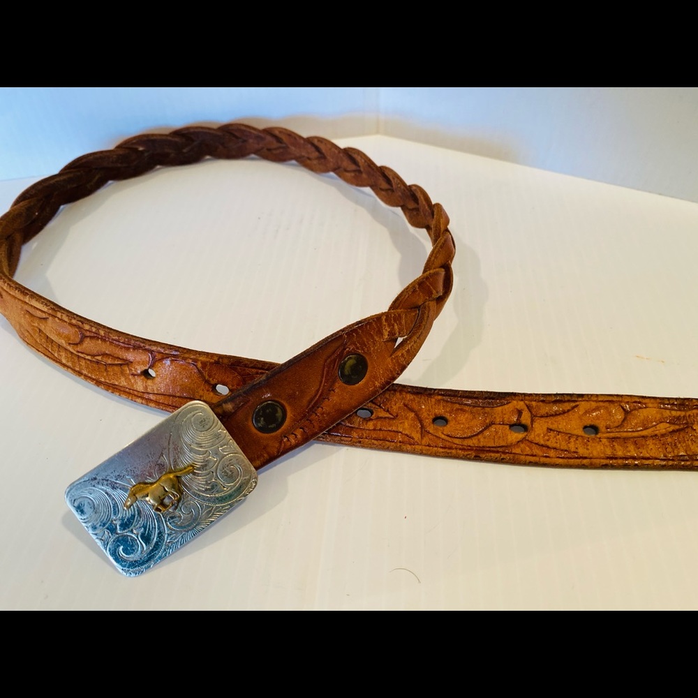 Vintage Women's or Large Child's  Leather Belt
Western
Tooled and Braided